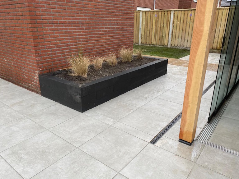 Achtertuin - straatwerk Vriezenveen