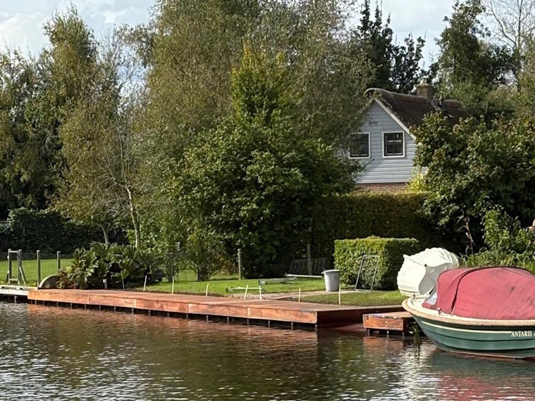 Vlonder en steiger - Ossenzijl